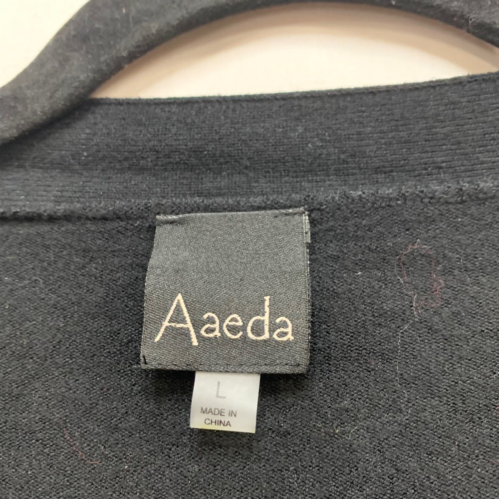 Aaeda Womens Black Heart Knit Cardigan V-Neck Button Front Sweater Large - Picture 4 of 7
